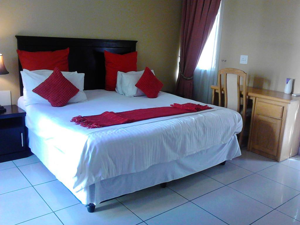 Chancellors Court Pretoria-Noord Exteriör bild
